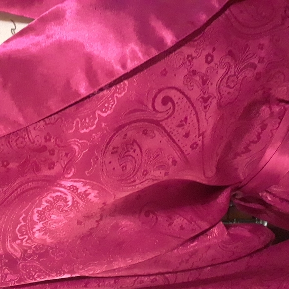 Vintage Victoria's Secret kimono robe - Picture 3 of 10